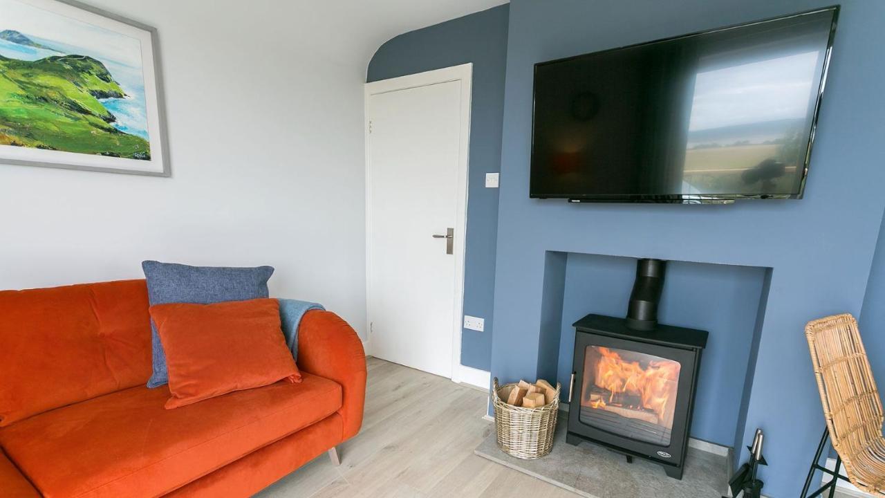 Tan Yr Allt Llangadwaladr  Esterno foto